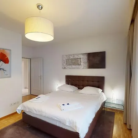 Executive 1 Bedroom Flat, Center Appartement *