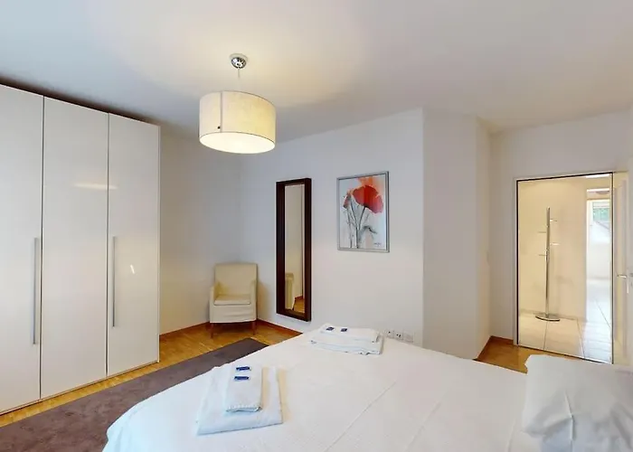 Executive 1 Bedroom Flat, Center Apartamento